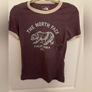 The North face t-shirt. X-Small. Preloved